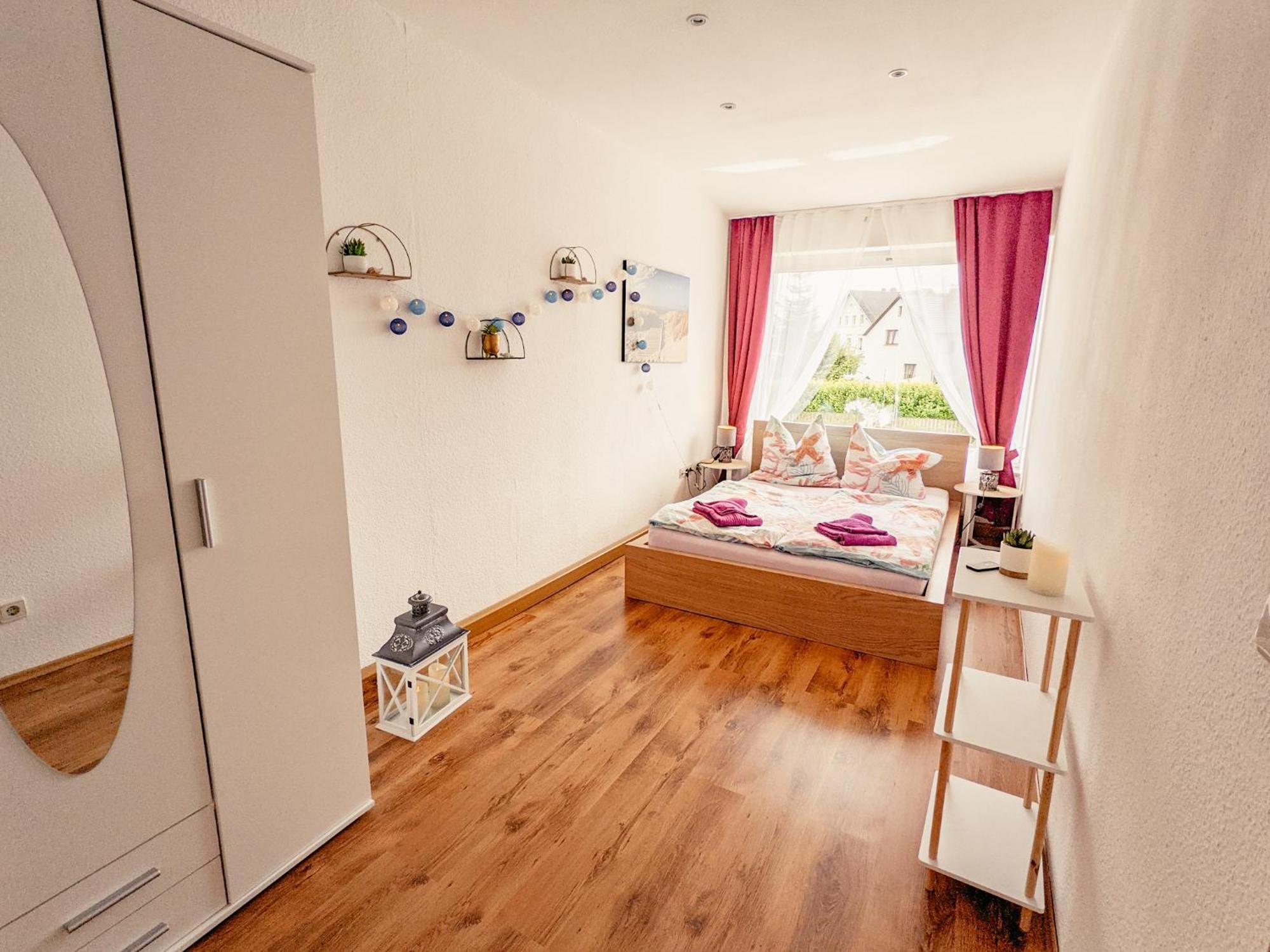 Apartamento W4 - Urlaubsmagie- Pool, Terrasse, Barbecue Lichtenhain  Exterior foto